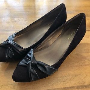 Dark brown/ 1 inch heel/  leather twist across toe/ size 6.5